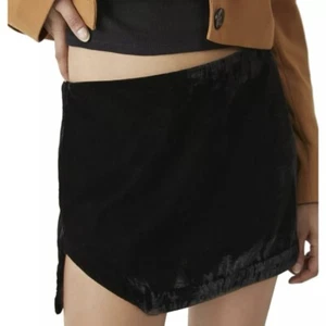 NWT Free People Women's Annalise Velvet Mini Skirt Black Size 4 (1113) - Picture 1 of 9