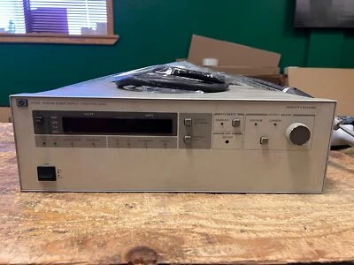 HEWLETT HP Agilent 6032A 0-60 V, 0-50A, 1000 Watt System DC Power Supply (DZH65) - Image 1 of 4