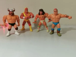 Wwf Hasbro 4 Figures - Picture 1 of 4