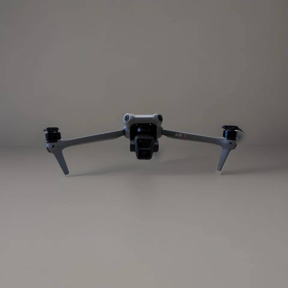 *READ* DJI Air 3 Camera Drone Only - For parts - Image 1 of 4