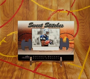 2003 Antonio Bryant /52 Fleer Showcase Sweet Stitches GU Jerseys SS-AB Cowboys - Picture 1 of 3