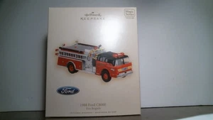 Feuerwehr XMAS Ornament - 1988 Ford C8000 von Hallmark - 2007 - NEU IN BOX - Bild 1 von 4