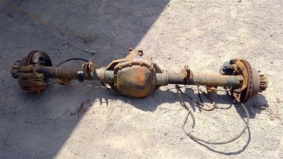 2000-2004 Ford F-250 Super Duty Rear Axle 3.73 Ratio ID V419A OEM Foto 1 de 4