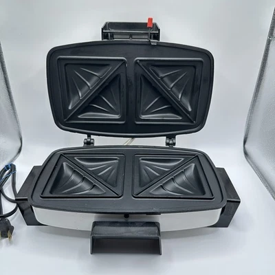 Vintage Toastmaster SNACKSTER Snack Sandwich Maker Model 296W - Image 1 of 4