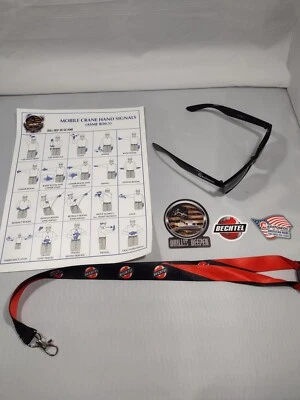 Gafas de sol Bechtel Lanyard & Manitowoc Oilfield Union Construction Crane P263 Foto 1 de 4