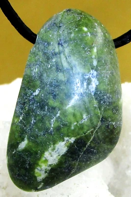 SERPENTIN  XL   Trommelstein   gebohrt    EDELSTEIN   ANHÄNGER    Nr.24 - Bild 1 von 2