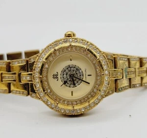 Jennifer Lopez JLo Brand Watch Gold tone Crystal Accent New Battery - Picture 1 of 12