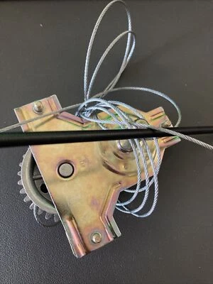 60712517 Alfa Romeo Spider 1971-74 Right - Window Regulator - Aftermarket - Image 1 of 3