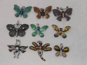 LOT OF 9 BUTTERFLIES INSECTS JEWELRY PENDANTS ENAMEL RHINESTONES - Picture 1 of 4