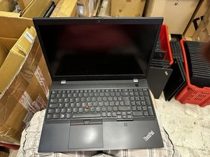 Lenovo ThinkPad T15P Gen1 15,6" FHD I7-10850H 32GB RAM 512GB GTX 1050-3GB - Afbeelding 1 van 1