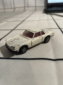 Corgi Juniors Jaguar XJ-S (The Saint) White Diecast Car - Picture 1 of 5