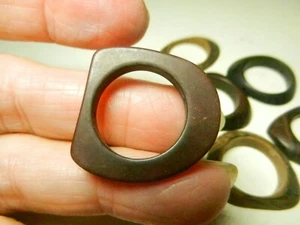 7er Set Horn Anhänger Bergmann Rendevous 2-Loch offen geschnitzt baumelt - 70er Jahre - Bild 1 von 4