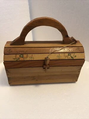 Cartera de mano vintage de listones de madera, mango y cierre de madera, forrada, arte popular Foto 1 de 4
