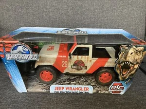 Jurassic World Jeep Wrangler Full Function Radio Remote Control RC Car - Picture 1 of 7