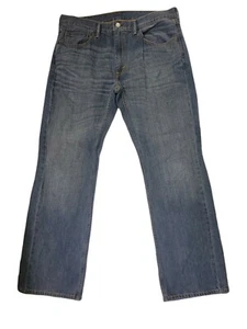 LEVI 559 Jeans Mens sz 36x32 Straight Leg Medium Wash - Picture 1 of 11