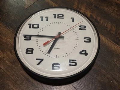 Vintage Simplex Model 6310-9250 Electric Wall Clock – Industrial Synchronous - Image 1 of 2