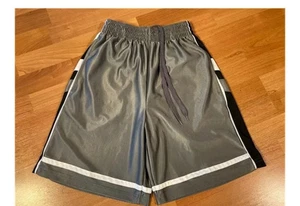 Jungen Bugle Boy Sportshorts Größe Large 10/12 und höher elastisch silber Trikot - Bild 1 von 3