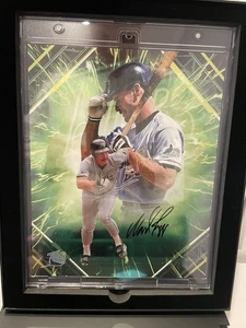 2025 Fanatics Underwraps MLB Emanate Wade Boggs Green Auto /99 Rays 8X10 - Picture 1 of 2