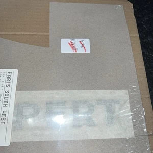 Original Nuevo PEUGEOT EXPERT PLACA PUERTA TRASERA EMBLEMA LOGOTIPO PARA 2016-2021 98345379VD - Imagen 1 de 3