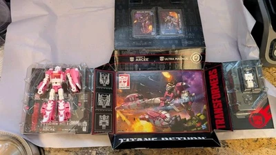 Transformers Hascon Exclusive C3542 Titans Return Deluxe Class 2017 ARCEE, New - Image 1 of 4