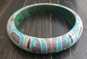 Brazalete Gordon Blanco, Haida Diseño "Hombre Castor" Hecho a Mano Madera Grande 81/2" - Imagen 1 de 8