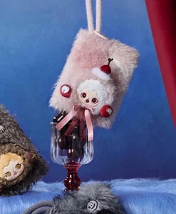 Mini bolso de felpa Pop Mart SKULLPANDA You Found Me Series "Moldy Muffin", nuevo en caja - Imagen 1 de 20