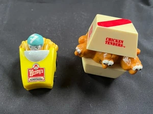 Menge 2 Vintage 1989 Burger King Chicken Tenders & Wendy’s Fry Auto Spielzeug - Bild 1 von 6
