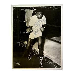 Sugar Ray Robinson Signed Photo Vintage Original 8 x 10 Black White Everlast - Picture 1 of 7