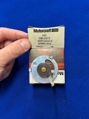 Ford Genuine NOS Motorcraft Choke Housing D8PZ-9848-D, CM-2927 - Image 1 of 4