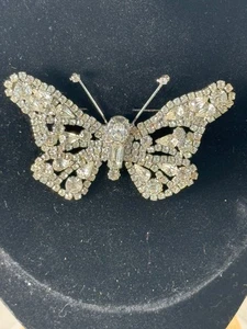 Kenneth Jay Lane Silber Schmetterling Brosche Strass Modeschmuck Anstecknadel signiert - Bild 1 von 6