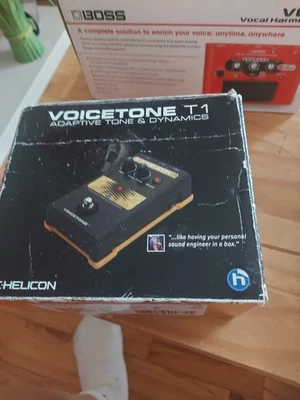 TC-Helicon Voicetone T1 Adaptive Tone & Dynamics Vocal Effect Pedal A1 condition - Image 1 of 4