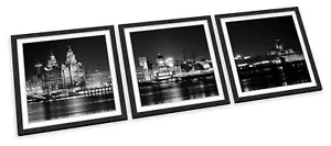 SET STAMPE ARTISTICHE CON CORNICE Liverpool City Skyline B&W quadro poster quadrato - Foto 1 di 5