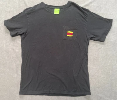Camiseta Huf Grande Manga Corta Negra con Logo Bordado en Bolsillo ¡ENVÍO GRATUITO!! Foto 1 de 4
