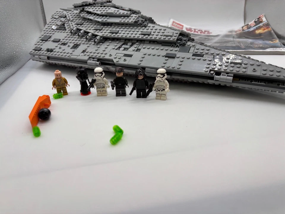Lego Star Wars First Order Star Destroyer (75190) Minifigures Included and book - Image 1 of 4