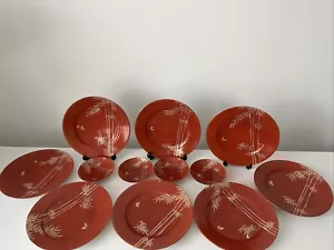 8 x 21 cm rote Teller mit goldfarbenem Bambusmuster + 4 v. kleine Schüsseln - Bild 1 von 14