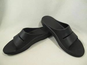Oofos Ooahh Herren Gr. 14~Damen Gr. 16 Recovery Slipper Pantoletten Sandalen schwarz - Bild 1 von 13