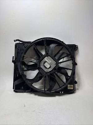 2006–2013 BMW E90 E92 325I 328I RADIATOR COOLING FAN ASSEMBLY 7562080 OEM - Image 1 of 4