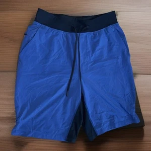 Lululemon Uomo T.H.E. Corto 9" foderato taglia small palestra spiaggia tempo libero comfort - Foto 1 di 9