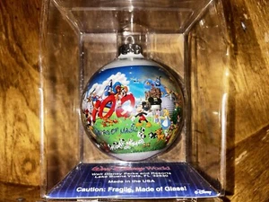 Disney - Neu im Karton - Walt Disney World 100 Jahre Magie Glas Ornament - Bild 1 von 9