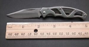 5.25” Light Gray GERBER Paraframe Plain Edge Folding Pocket Knife