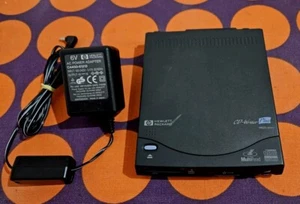 Hewlett Packard HP M820 SCSI CD Writer / Reader + Alimentatore - Foto 1 di 5