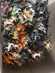Lot Of 156 Different Size Animals Horses, Cats, Dogs, Cows, Chickens, Pigs, More - Picture 1 of 24