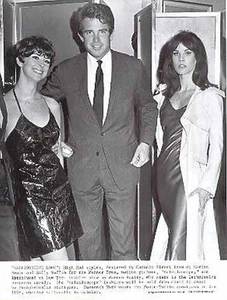 WARREN BEATTY & MODELS MARION FOALE SALLY TUFFIN 1966 KALEIDOSCOPE STUDIO PHOTO - Picture 1 of 1