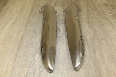 Honda Magna VF750 1994 guardabarros trasero guardabarros juego de puntales par  Foto 1 de 4