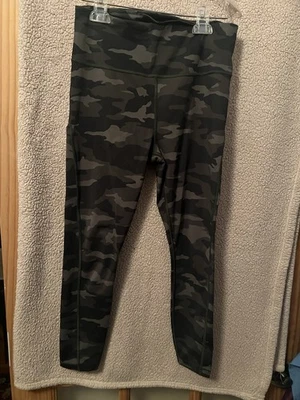 ATHLETA 威尼斯高腰慢跑小号 2 双迷彩裤紧身白色和绿色 — 第 1/4 张图片