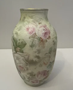Antique Royal Bayreuth Rose Tapestry Porcelain Small Bud Vase 4 1/4" high - Picture 1 of 7