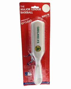 Oakland A's Major League Baseball POCKET STYLING BRUSH VTG Official Licensed - Picture 1 of 4