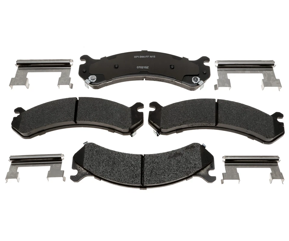For 2009-2020 Chevrolet Express 4500 Disc Brake Pad Set Front Raybestos 2010 - Image 1 of 1