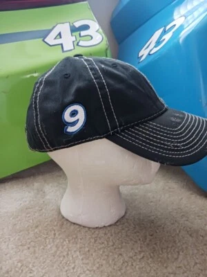 Gorra Richard Petty Motorsports #9 Marcos Ambrose Signature NASCAR Racing Foto 1 de 4