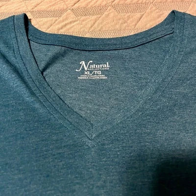 Camisa de manga larga para mujer Natural Reflections verde azulado con cuello en V Foto 1 de 3